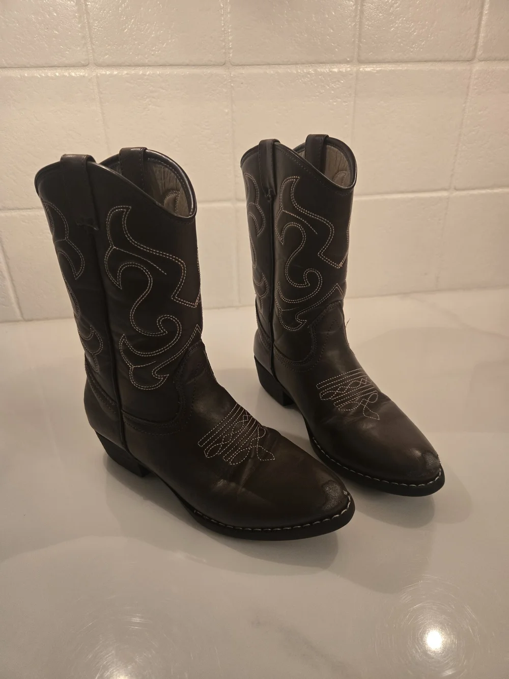 Boys Size 2 Dark Brown Cowboy Boots With Tan Stitching
